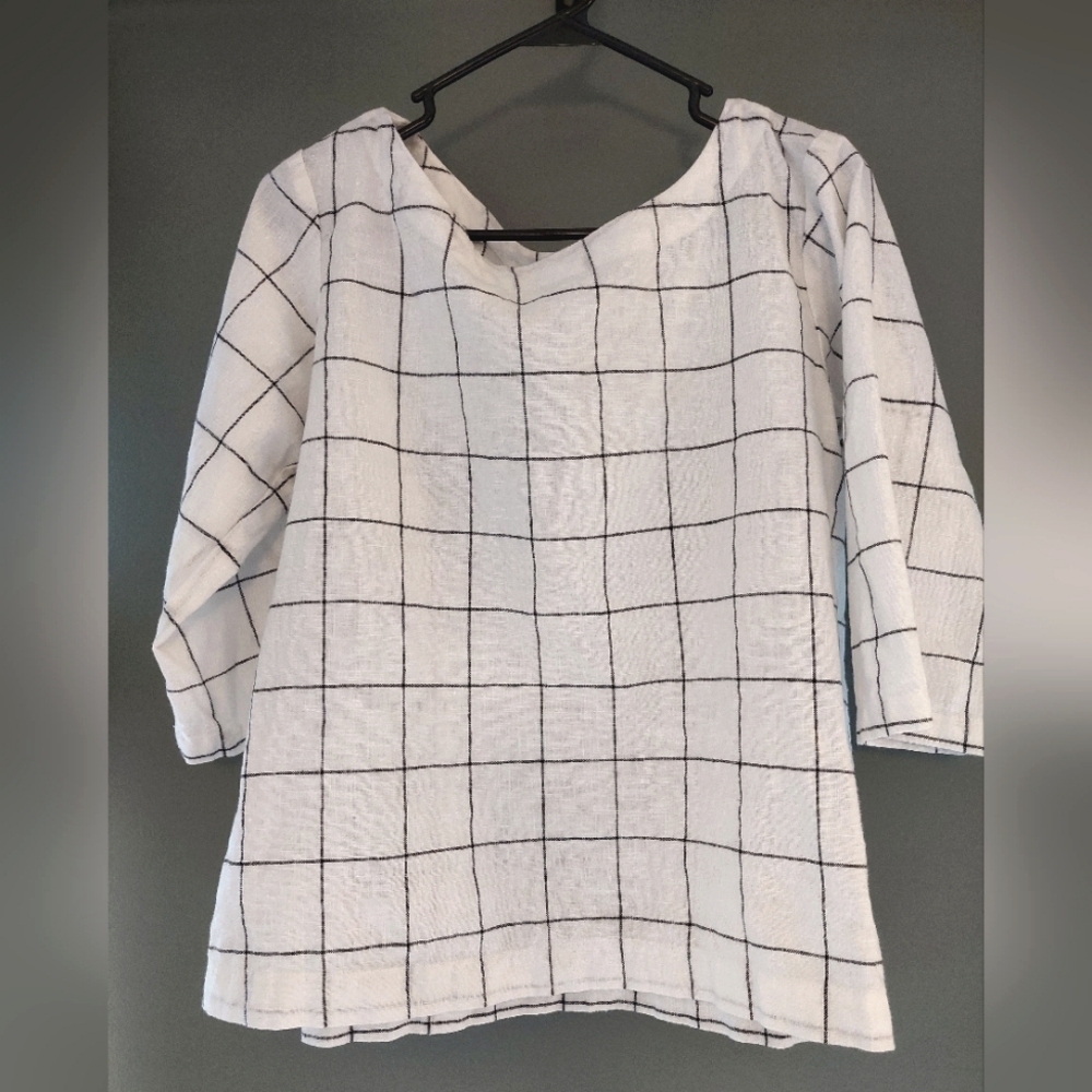 Not Perfect Linen Top 3/4 sleeves XS
